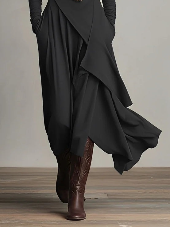 Robe longue asymétrique à col montant