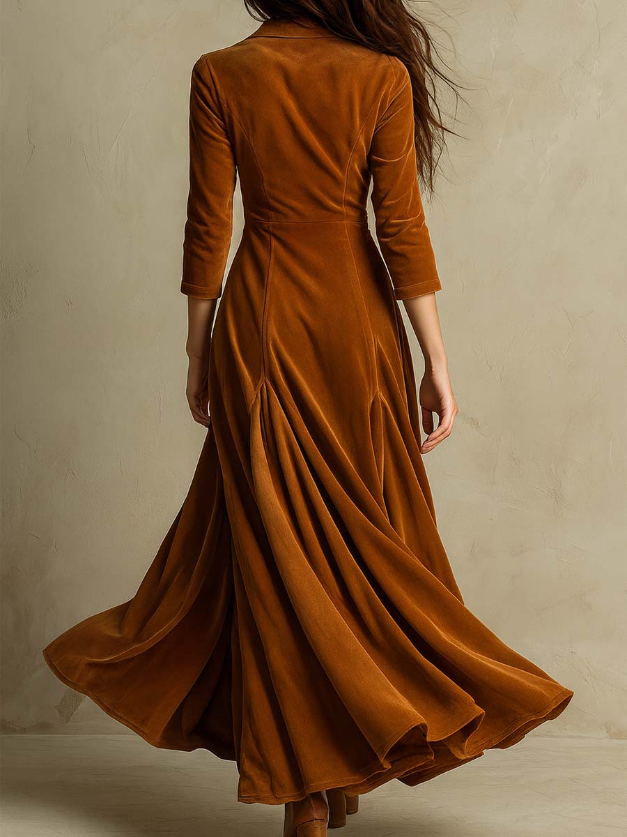 Élise – Robe longue en velours au charme vintage