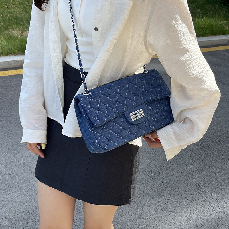 DENIM CHIC