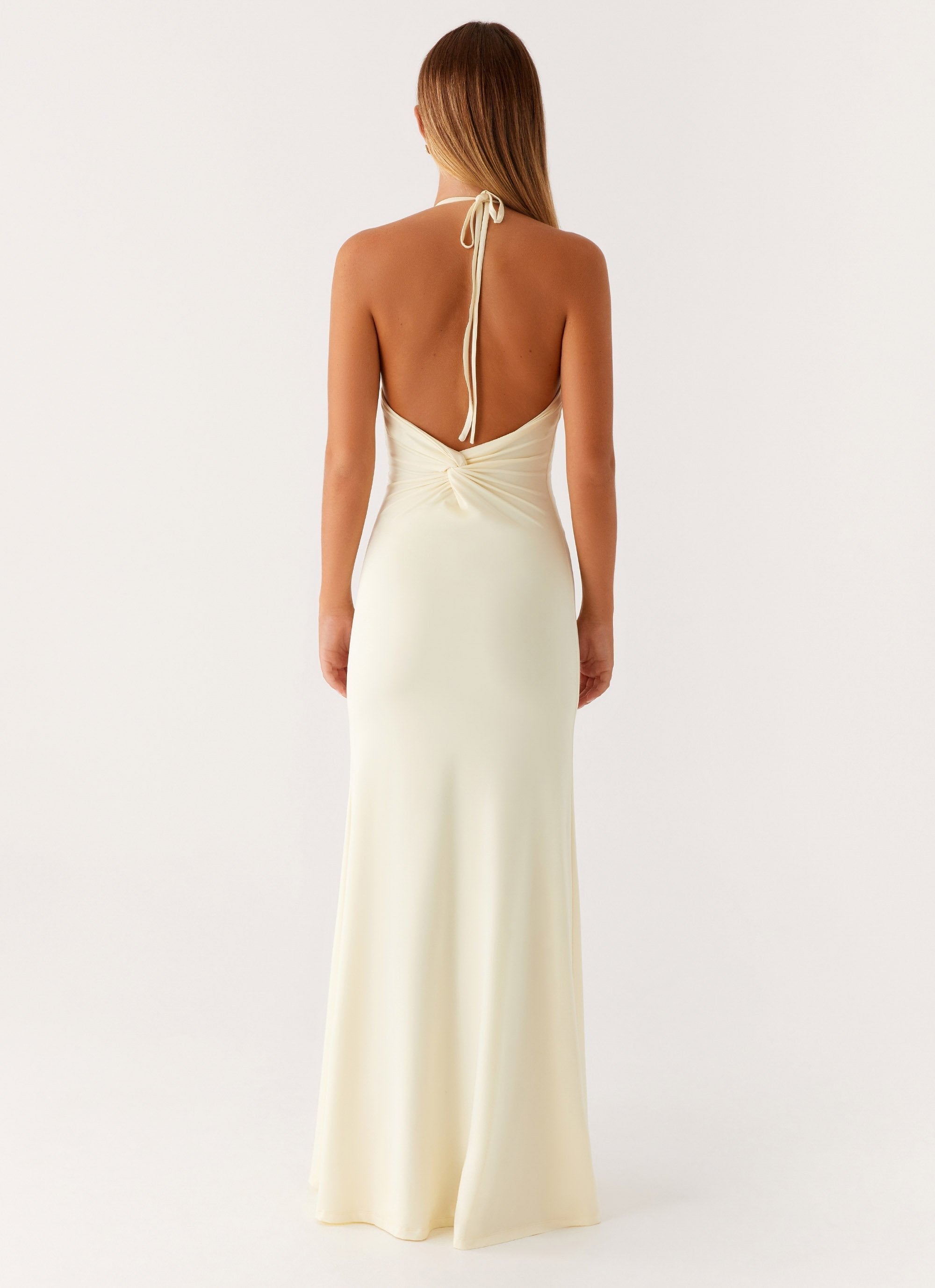 AURORE ÉCLIPSANTE – ROBE LONGUE