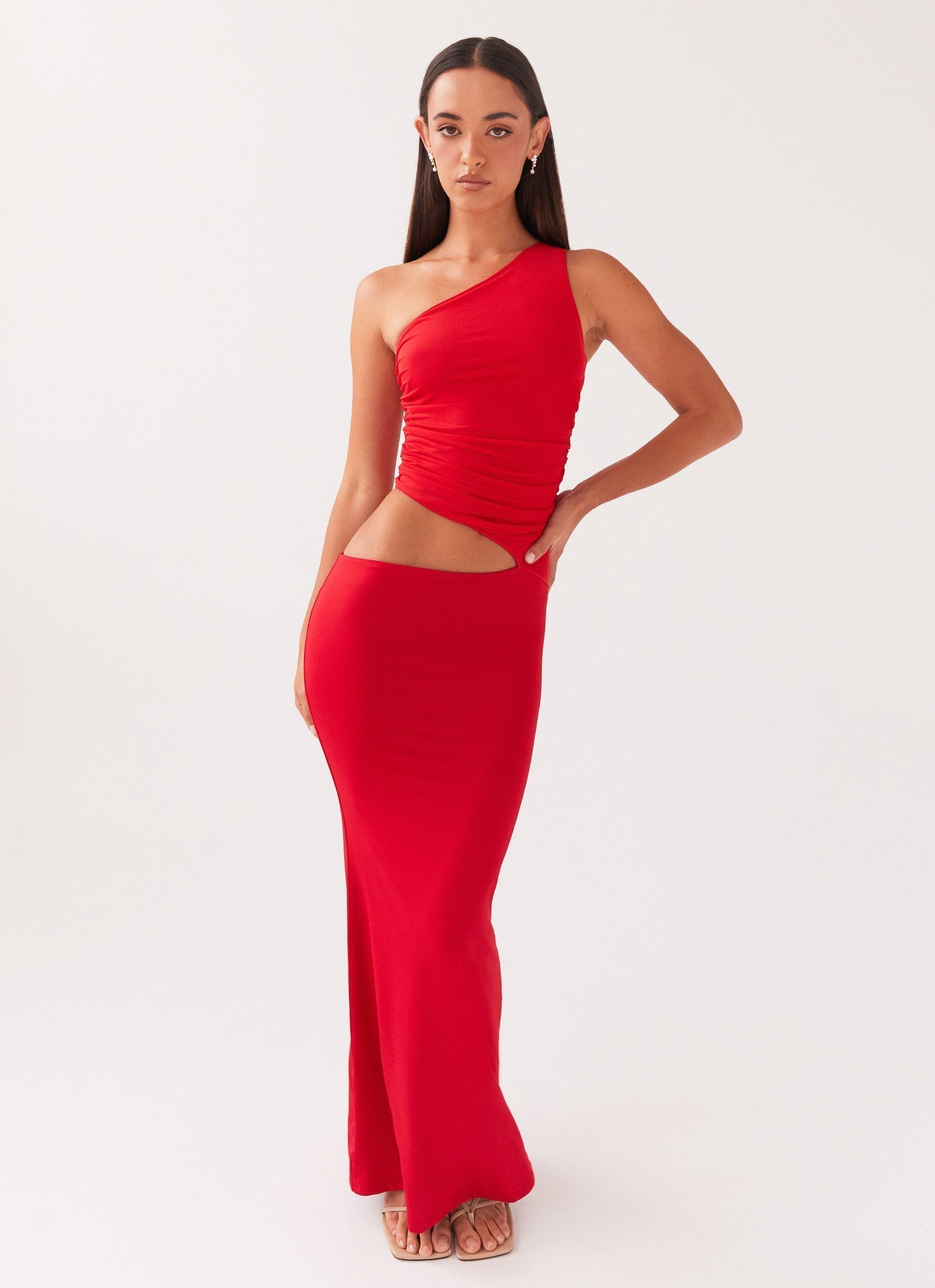 CHLOÉ NOIRE – ROBE LONGUE ASYMÉTRIQUE